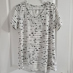 LuLaRoe Classic T